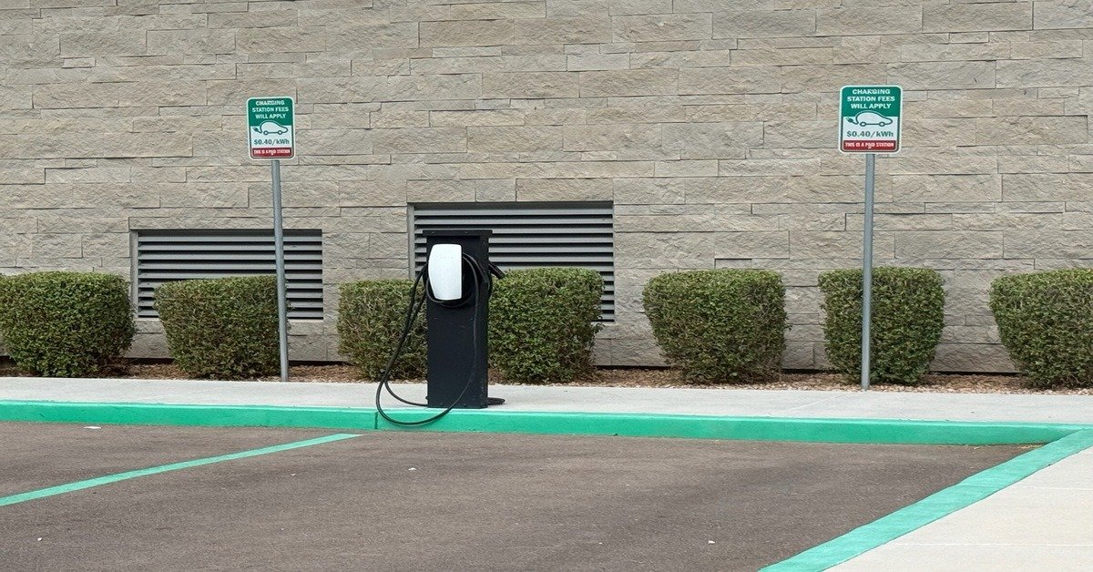 Holiday Inn Stadium Glendale Tesla Charging with 2 FREE NACS Level 2 destination chargers near State Farm Stadium and Westgate Entertainment District Arizona